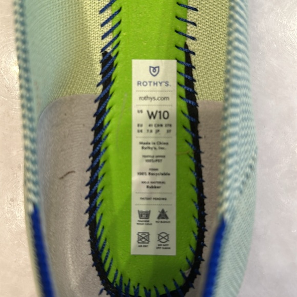 Brand New Mint Rothys Points - Picture 5 of 6